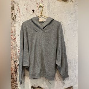 Cute & Comfy Urban Outfitters Sweatshirt